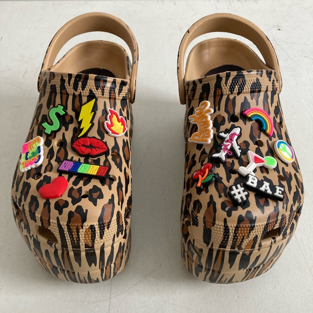 Cape Robbin chunky platform crocs 7.5